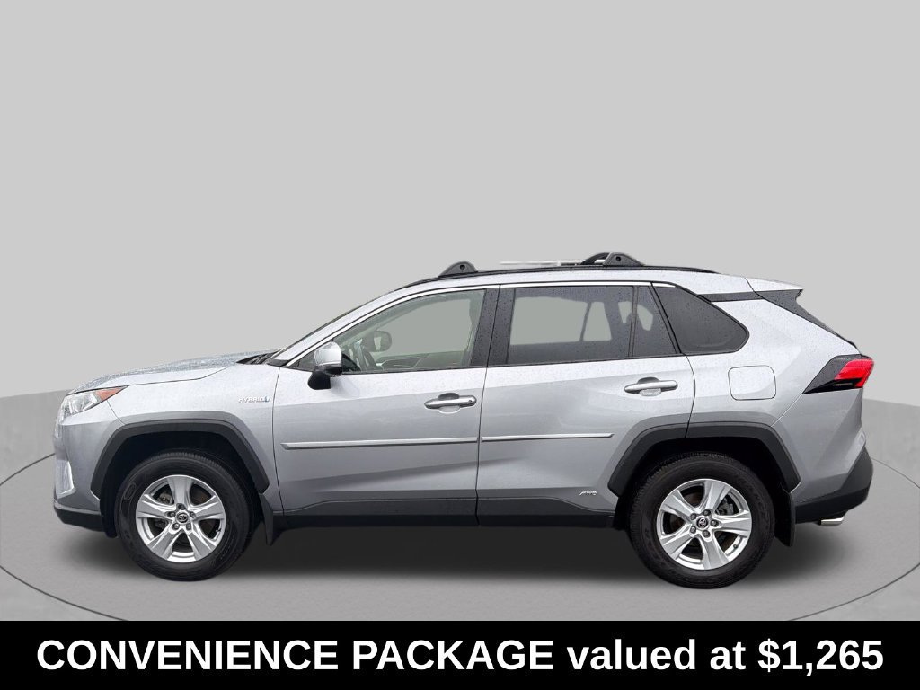Used 2020 Toyota RAV4 XLE w/ Convenience Package AWD/4WD image 2