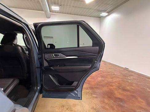 Used 2025 Ford Explorer ST-Line AWD/4WD image 65