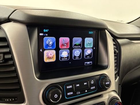 Used 2019 GMC Yukon XL SLT w/ Graphite Performance Edition image 26