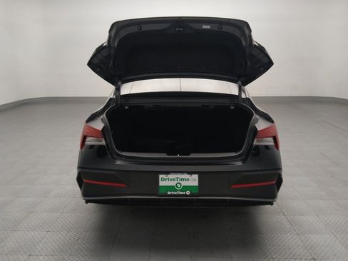 Used 2025 Hyundai Elantra SE image 29