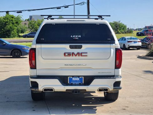 Used 2025 GMC Sierra 1500 Denali AWD/4WD image 6