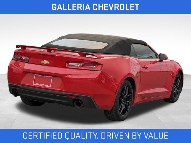 Used 2018 Chevrolet Camaro LT RWD image 3