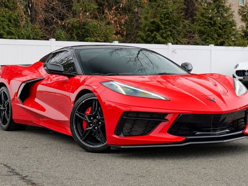 Used 2022 Chevrolet Corvette Stingray Convertible w/ 1LT image 2