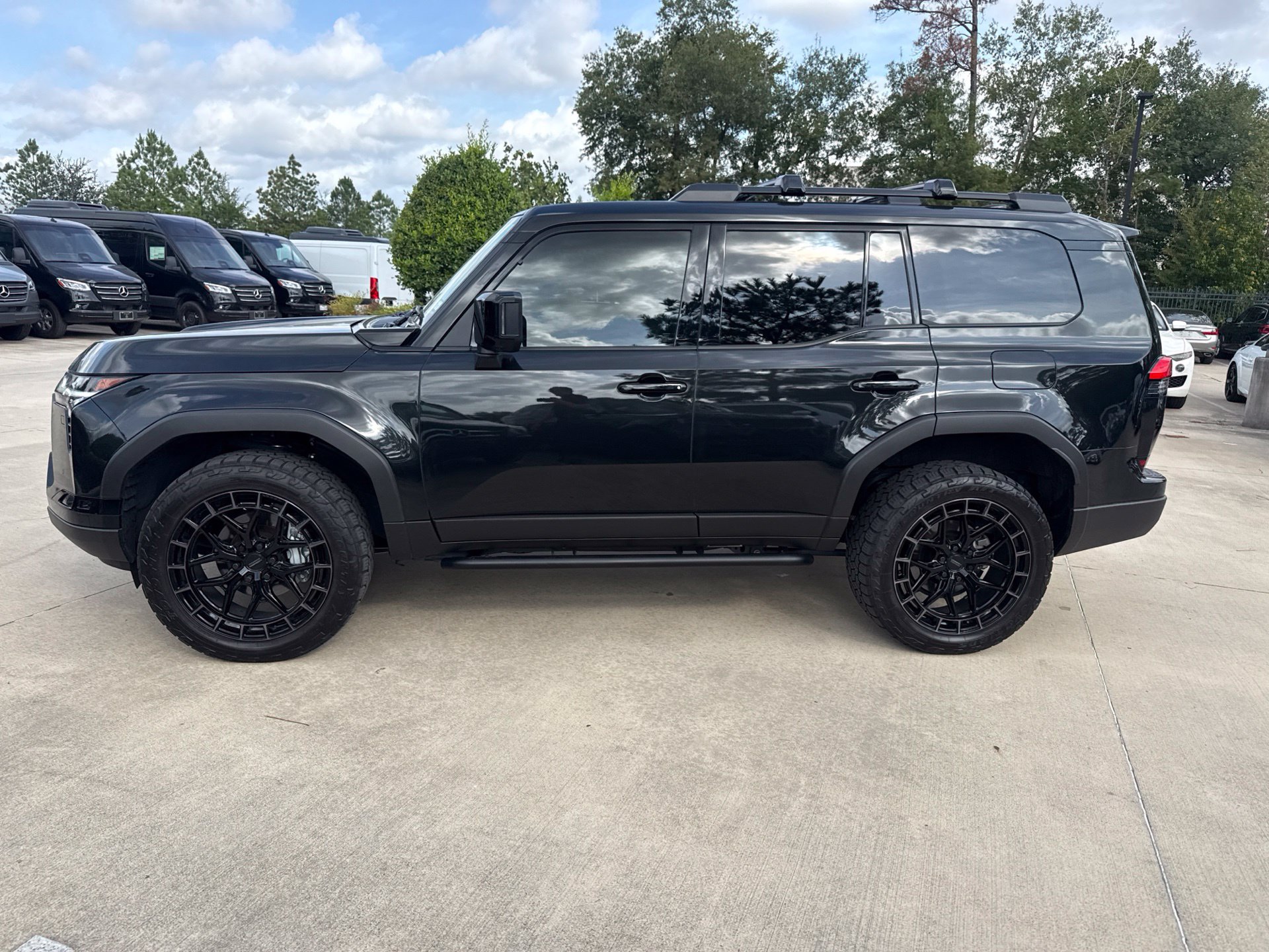 Used 2024 Lexus GX 550 AWD/4WD image 7