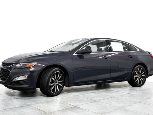 Used 2025 Chevrolet Malibu RS FWD image 4