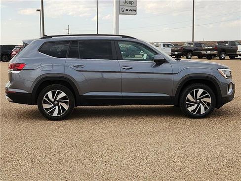 Used 2024 Volkswagen Atlas SE image 5