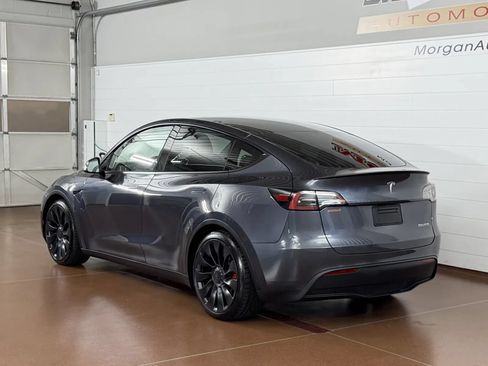 Used 2023 Tesla Model Y Performance AWD/4WD image 5