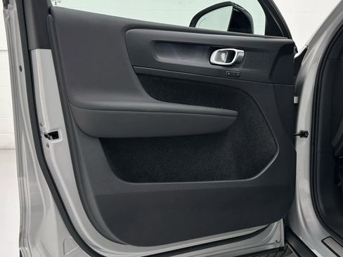 Used 2023 Volvo C40 P8 Recharge Plus image 22