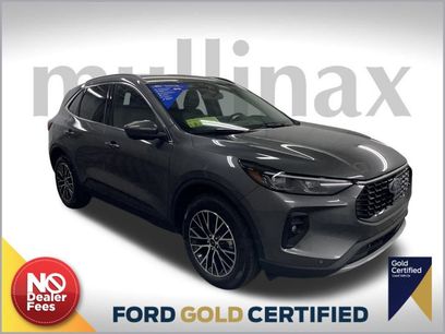 Certified 2025 Ford Escape SE w/ PHEV Premium Package