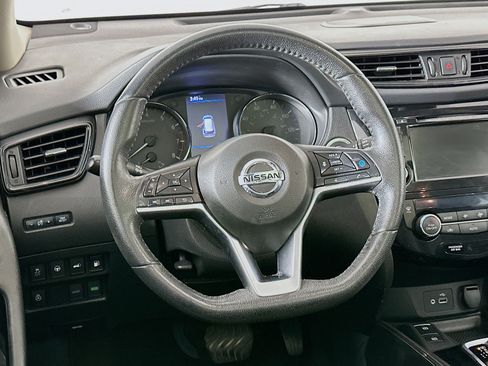 Used 2020 Nissan Rogue SL w/ Premium Package FWD image 18