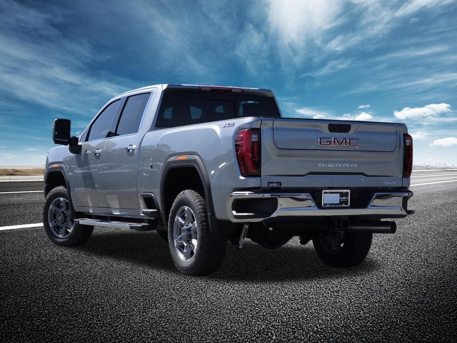 New 2026 GMC Sierra 2500 SLT w/ SLT Premium Package AWD/4WD image 18