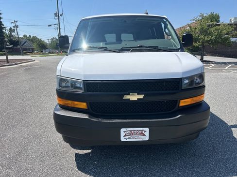 Used 2020 Chevrolet Express 3500 LS RWD image 4
