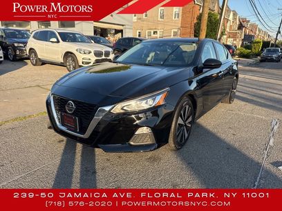 Used 2022 Nissan Altima 2.5 SV