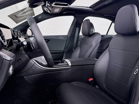 New 2026 Mercedes-Benz C 300 4MATIC Sedan image 16