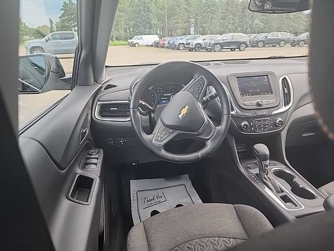 Used 2023 Chevrolet Equinox LT AWD/4WD image 11