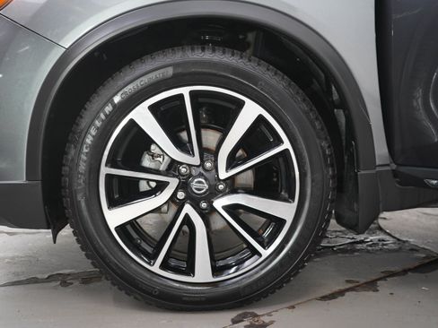 Used 2020 Nissan Rogue SL w/ Premium Package FWD image 31