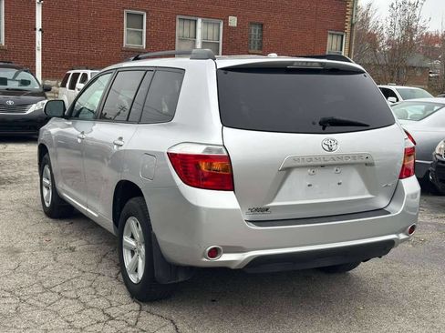 Used 2010 Toyota Highlander SE image 7