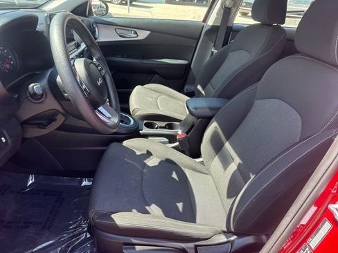 Used 2022 Kia Forte LXS FWD image 21