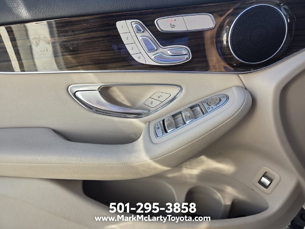 Used 2021 Mercedes-Benz GLC 300 4MATIC image 27