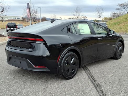 New 2026 Toyota Prius LE image 4