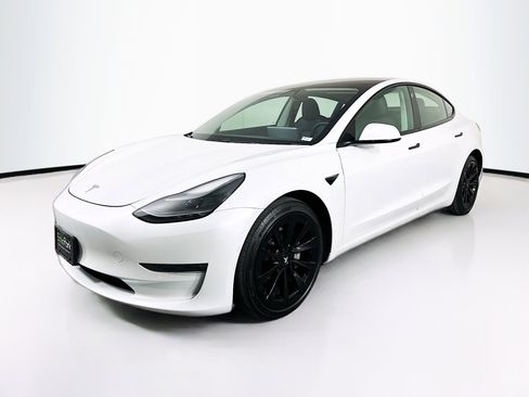 Used 2021 Tesla Model 3 Long Range image 3