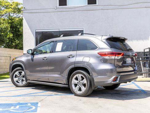 Used 2019 Toyota Highlander Limited AWD/4WD image 11