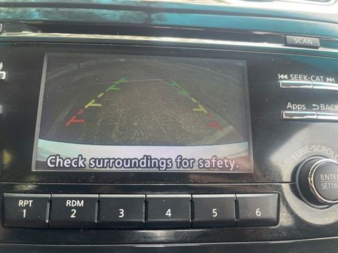 Used 2015 Nissan Altima 2.5 SV FWD image 7