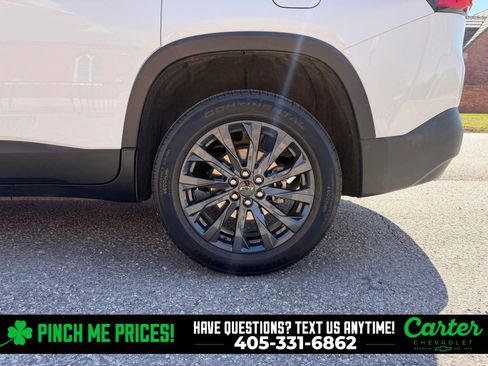 Used 2023 Chevrolet Traverse RS w/ LPO, Floor Liner Package image 13