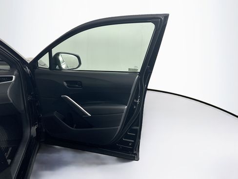 Used 2025 Toyota Corolla Cross AWD Hybrid image 31