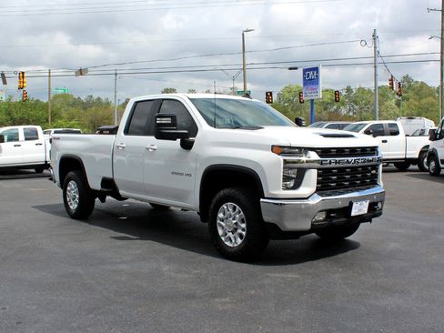 Used 2022 Chevrolet Silverado 2500 LT w/ Convenience Package image 6