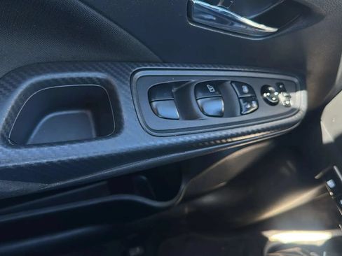 Used 2021 Nissan Versa SV FWD image 18