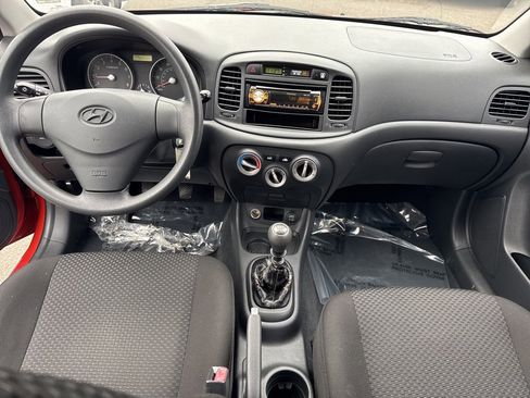 Used 2008 Hyundai Accent GS image 4