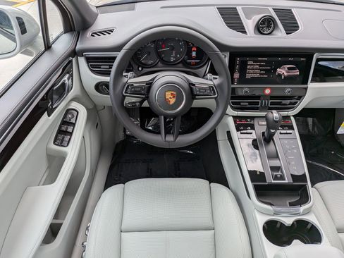 New 2026 Porsche Macan AWD/4WD image 16