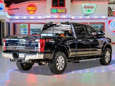 Used 2021 Ford F250 Lariat w/ Chrome Package image 3