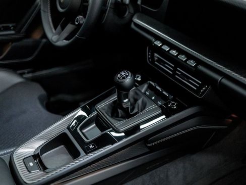 Used 2026 Porsche 911 GT3 RWD image 38