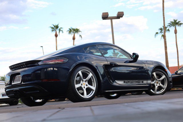 Used 2018 Porsche 718 Cayman w/ Sport Chrono Package RWD image 19