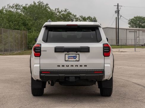 Used 2025 Toyota 4Runner TRD Off-Road Premium w/ Tow Technology Package AWD/4WD image 7