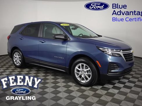 Used 2024 Chevrolet Equinox LS w/ LS Convenience Package AWD/4WD image 1