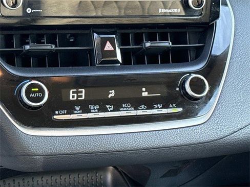Used 2022 Toyota Corolla LE image 21