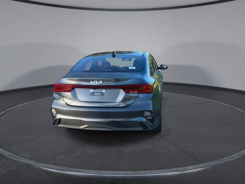 Used 2022 Kia Forte LXS FWD image 7