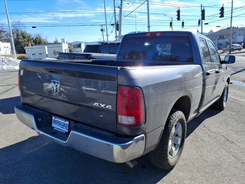 Used 2024 RAM 1500 Classic SLT image 3