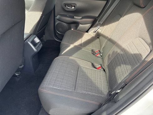 Used 2025 Honda HR-V Sport image 25