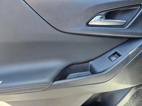 New 2026 Chevrolet Equinox LT w/ Safety and Technology Package FWD image 17