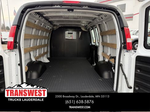 Used 2024 Chevrolet Express 2500 w/ Driver Convenience Package image 10