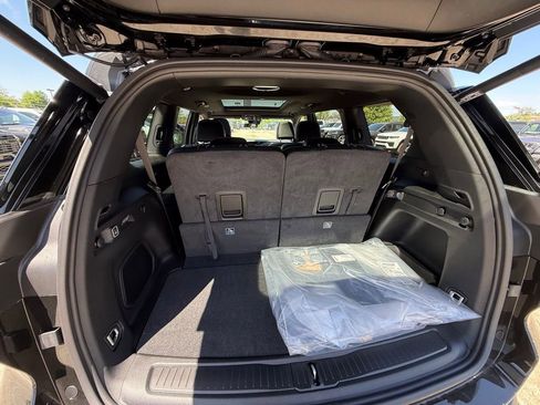 New 2026 Jeep Grand Cherokee L Limited AWD/4WD image 25