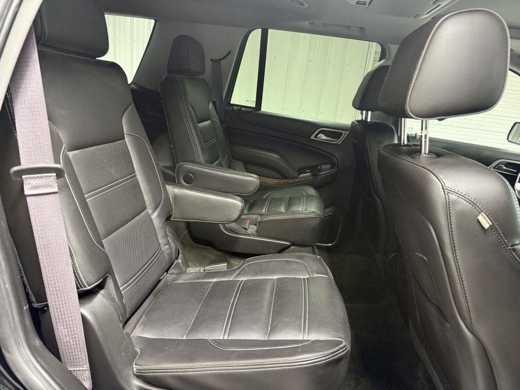 Used 2015 GMC Yukon Denali w/ Premium Package AWD/4WD image 34
