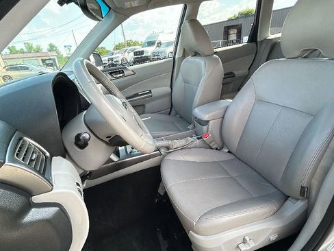 Used 2011 Subaru Forester 2.5XT Touring w/ Popular Equipment Group 1A AWD/4WD image 5