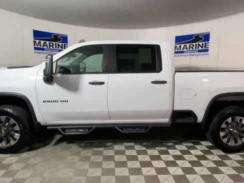 Used 2022 Chevrolet Silverado 2500 Custom w/ Gooseneck/5TH Wheel Package AWD/4WD image 7