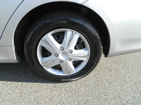 Used 2013 Toyota Corolla L image 23