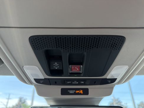 Used 2023 Honda Accord Touring image 24